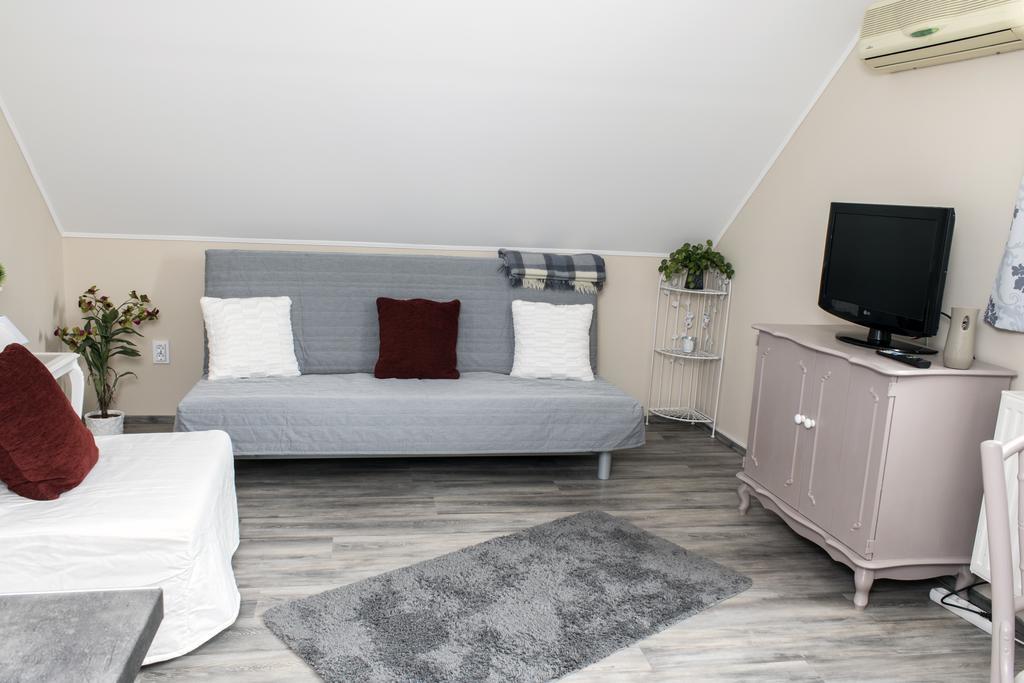 Abraham Vintage Szobak & Apartmanok Pětikostelí Exteriér fotografie