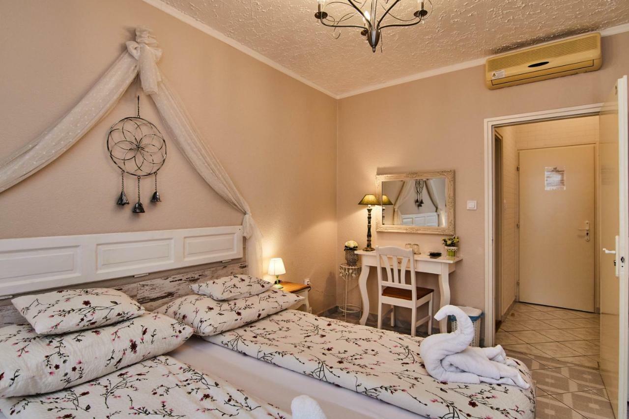 Abraham Vintage Szobak & Apartmanok Pětikostelí Exteriér fotografie