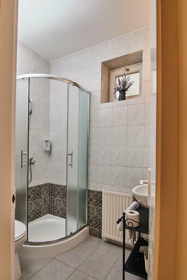Abraham Vintage Szobak & Apartmanok Pětikostelí Exteriér fotografie