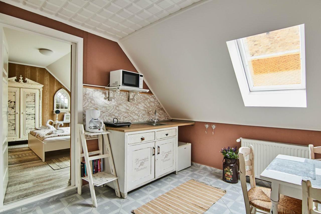Abraham Vintage Szobak & Apartmanok Pětikostelí Exteriér fotografie