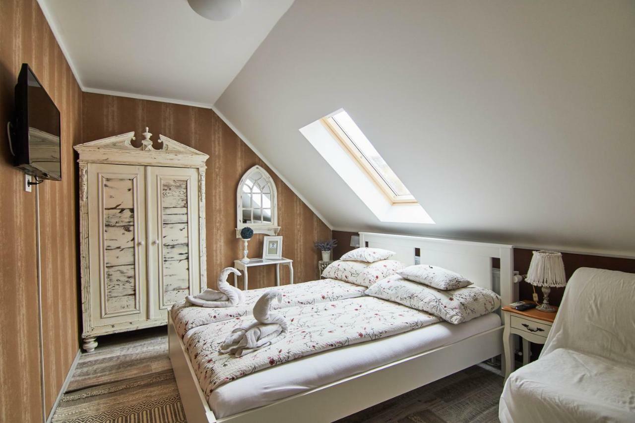 Abraham Vintage Szobak & Apartmanok Pětikostelí Exteriér fotografie